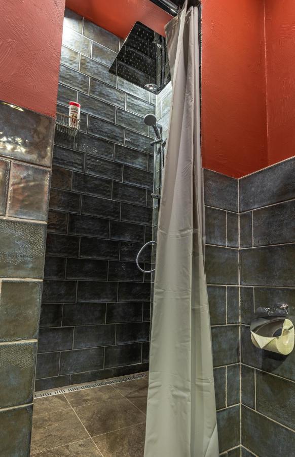 Eco Apartments In French Quarter Kiev Bagian luar foto