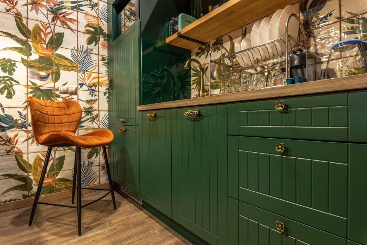 Eco Apartments In French Quarter Kiev Bagian luar foto