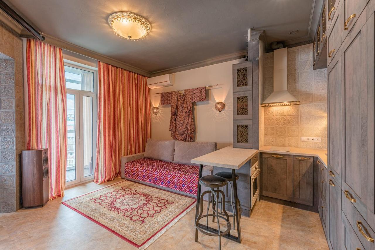 Eco Apartments In French Quarter Kiev Bagian luar foto