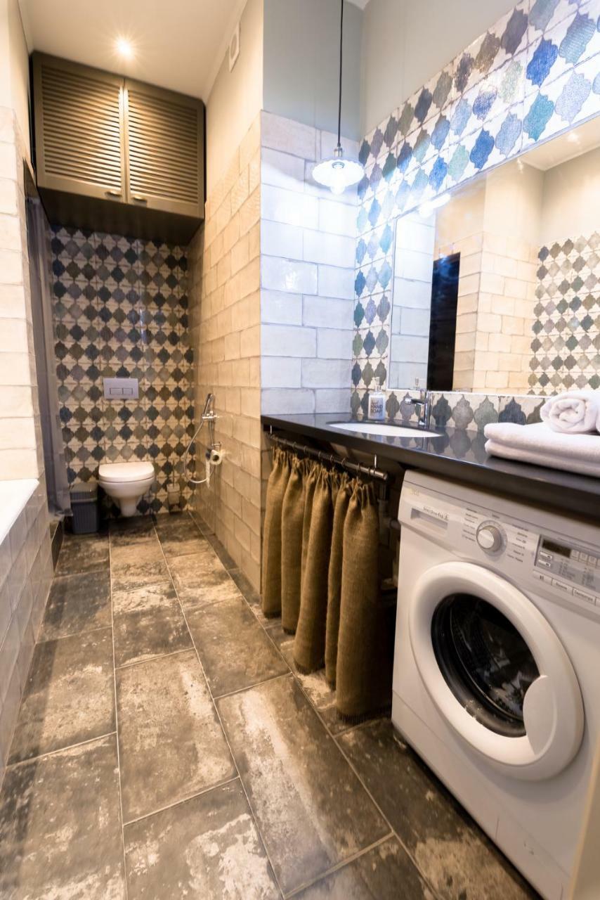 Eco Apartments In French Quarter Kiev Bagian luar foto