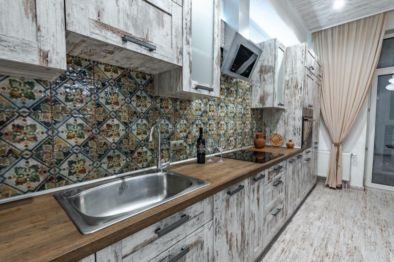 Eco Apartments In French Quarter Kiev Bagian luar foto